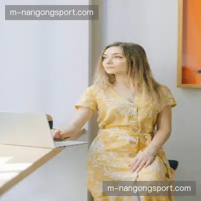 康雅雯